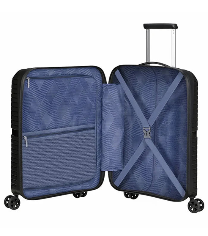 Divider pad in top compartment and cross ribbons in the bottom compartment