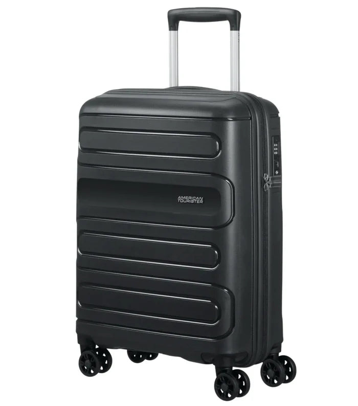 Double wheels for easy manoeuvrability