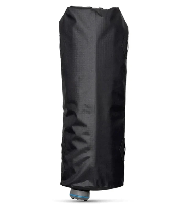 Insulating foam layer, with thermal reflective liner, prevents heat transfer keeping your water at an ideal temperature longer