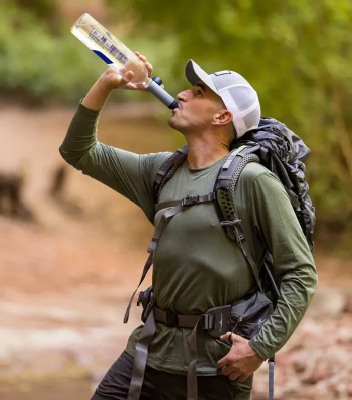 LifeStraw Peak Series Solo Water Filter is an ultra-lightweight (only 48g), compact (just 13 cm), portable water filtration device that removes bacteria, parasites, microplastics, silt, sand, and cloudiness from drinking water
