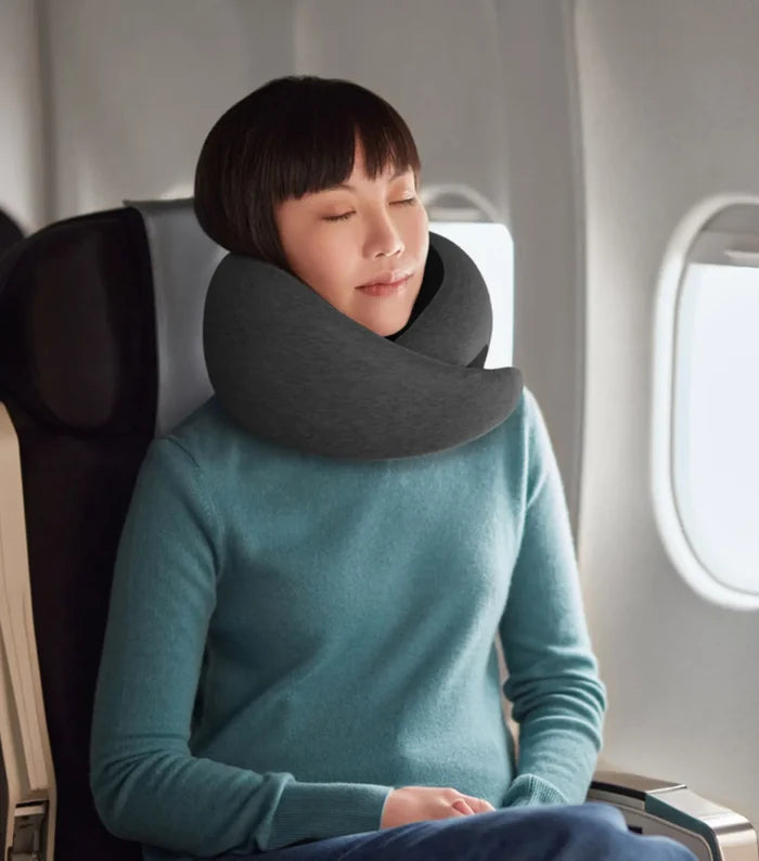 The adjustable Velcro Brand closure offers a perfectly customised fit
