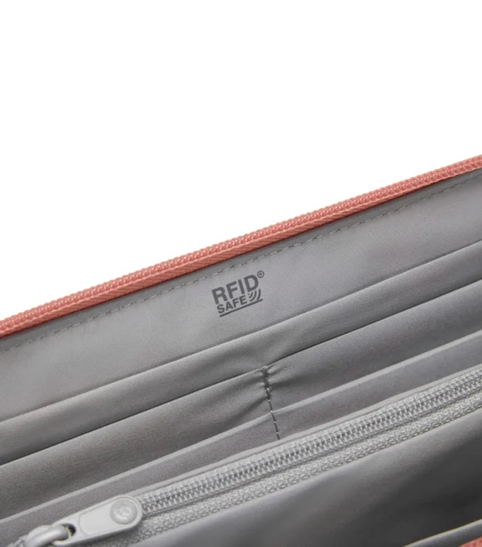 Pacsafe RFIDsafe Continental Wallet - Rose