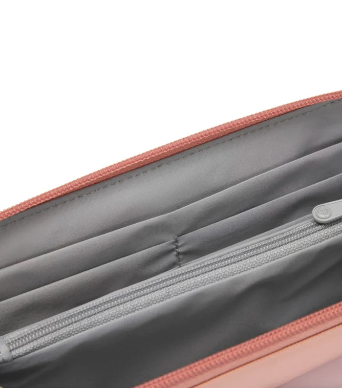 Pacsafe RFIDsafe Continental Wallet - Rose