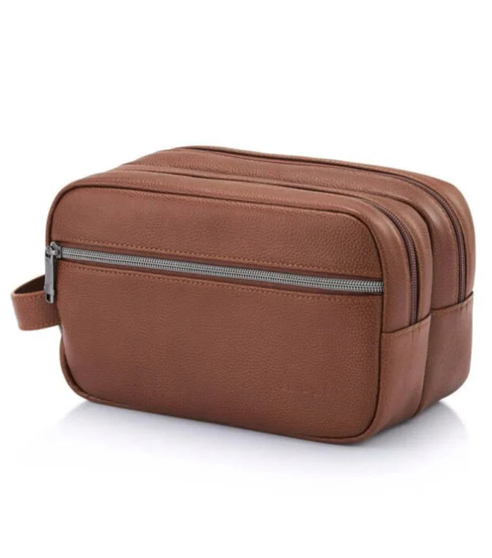 Zipped exterior front pocket