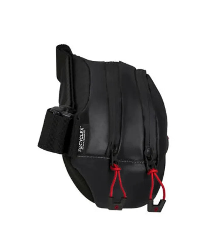 Two spacious compartments