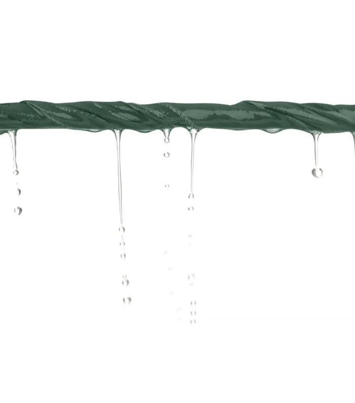 Remarkably absorbent and fast drying towel