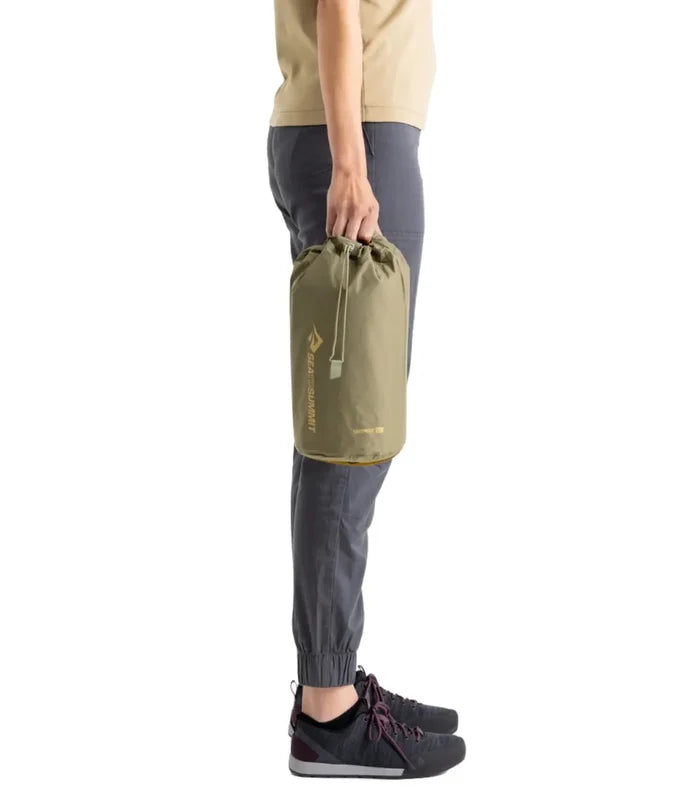 Lightweight, bluesign® APPROVED recycled 70D Nylon fabric with a PFC-free DWR finish