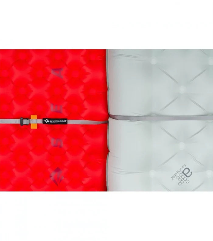 Ideal for snugglers, the coupler kit is a tiny addition to any pack