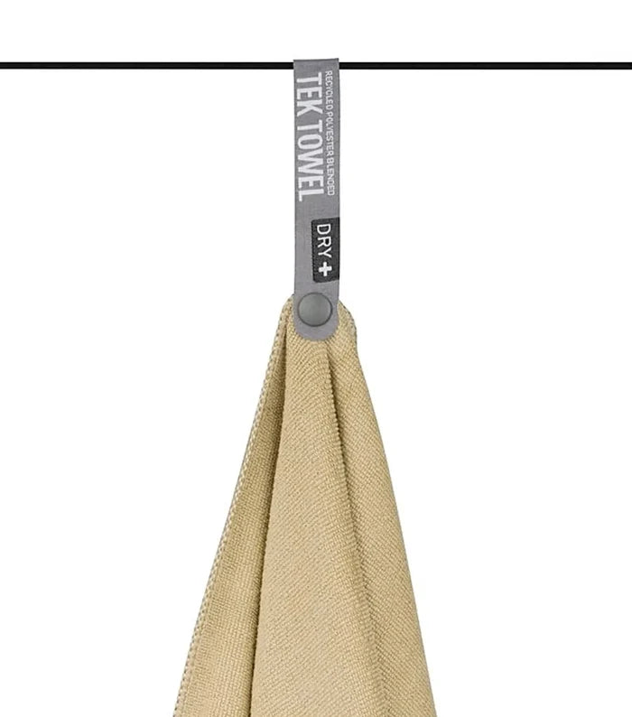 Easy drying: Convenient snap-on hang loop