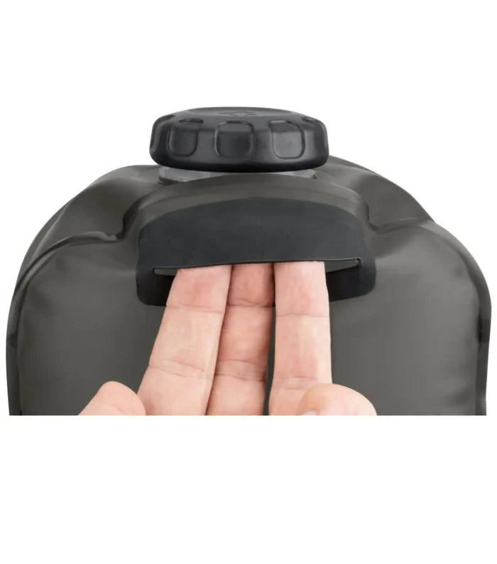 Low-profile fill-handle for one-handed manageability