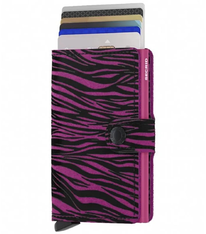 Card Protector holds 4 embossed or 6 flat cards