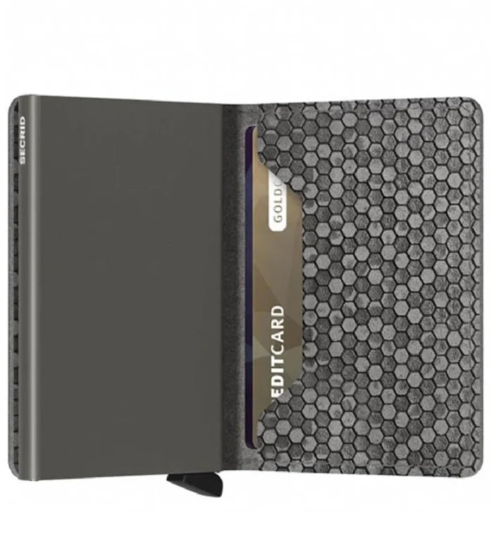 Hexagon leather is created with a combination of techniques; colouring, embossing and sanded surface and has a soft touch.