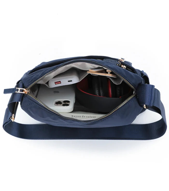 Zippered front pocket