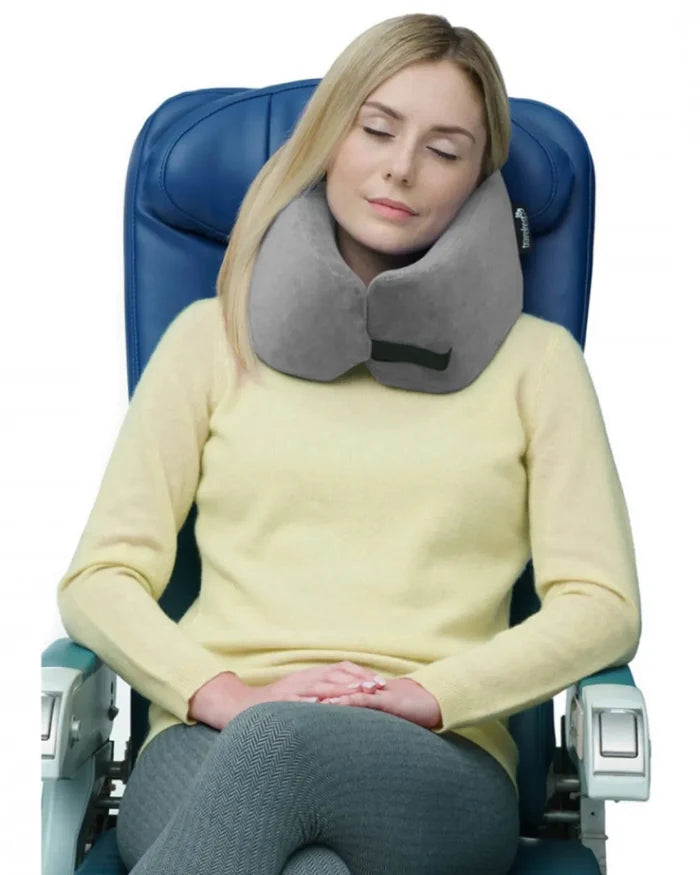 Developed originally by NASA, memory foam forms perfectly to your neck for maximum support. Ideal for Chronic pain sufferers and anyone wanting supportive luxury.