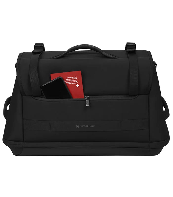 Quick access front pocket