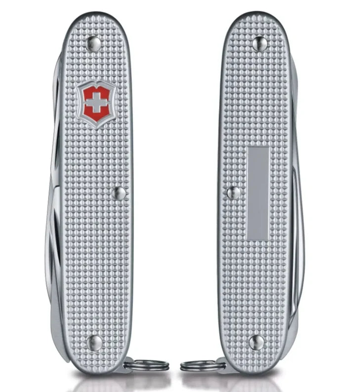 With anodised aluminium scales for superior durability