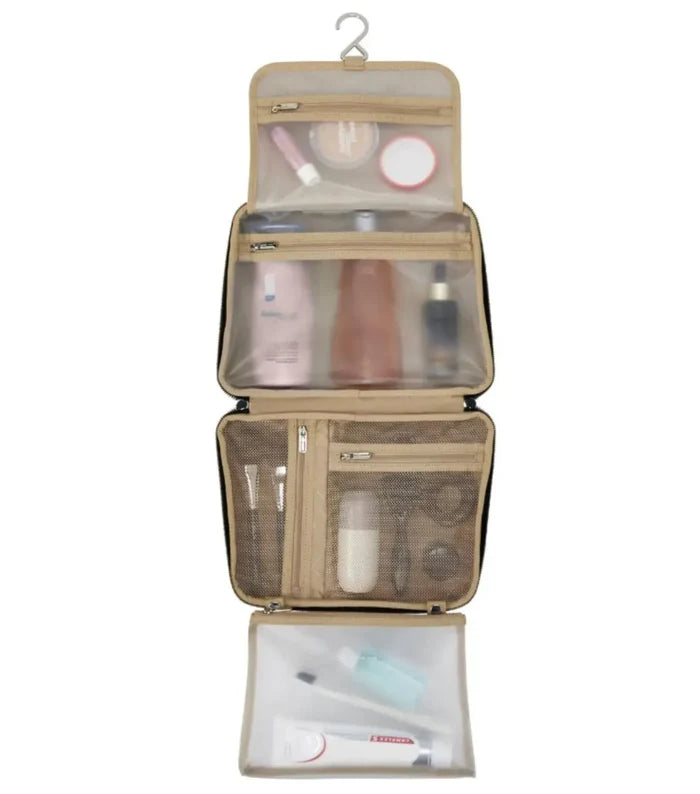 Offers ample organization thanks to built-in pockets