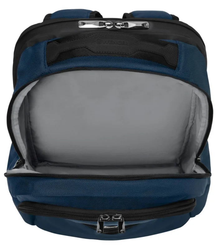 Spacious main compartment